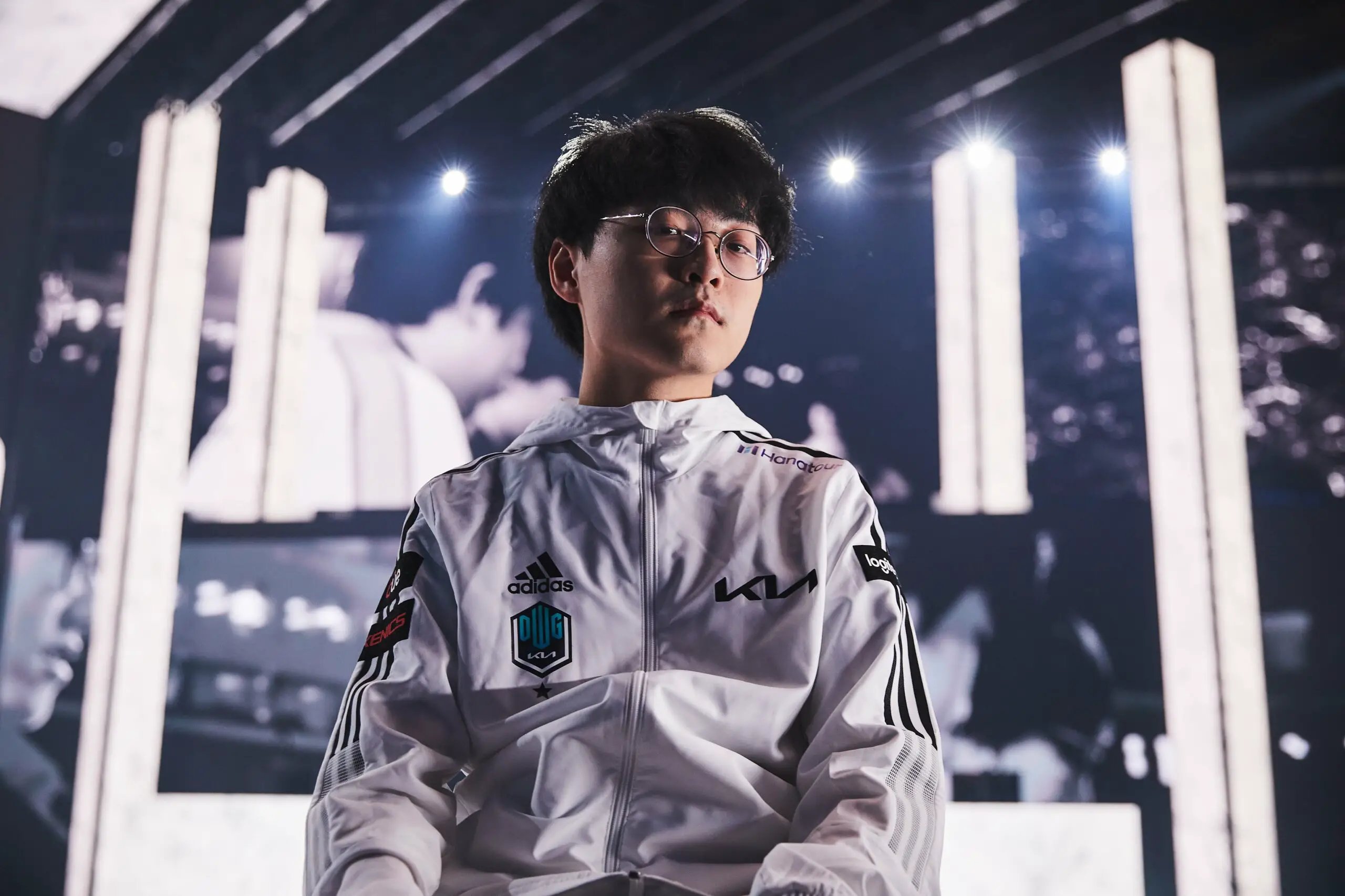 T1横扫DK,Doinb关键团战开团秒人顶尖较量2025世界赛,让粉丝疯狂欢呼的简单介绍 T1横扫DK,Doinb关键团战开团秒人顶尖较量2025世界赛,让粉丝疯狂欢呼的简单介绍