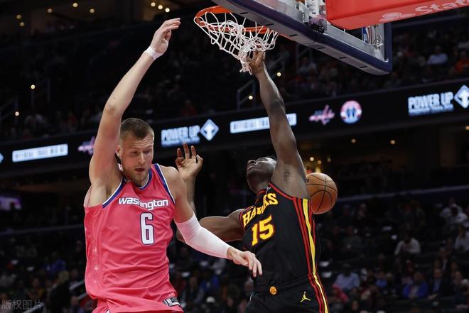 开云体育-尼克斯横扫奇才，麦科勒姆打破历史纪录