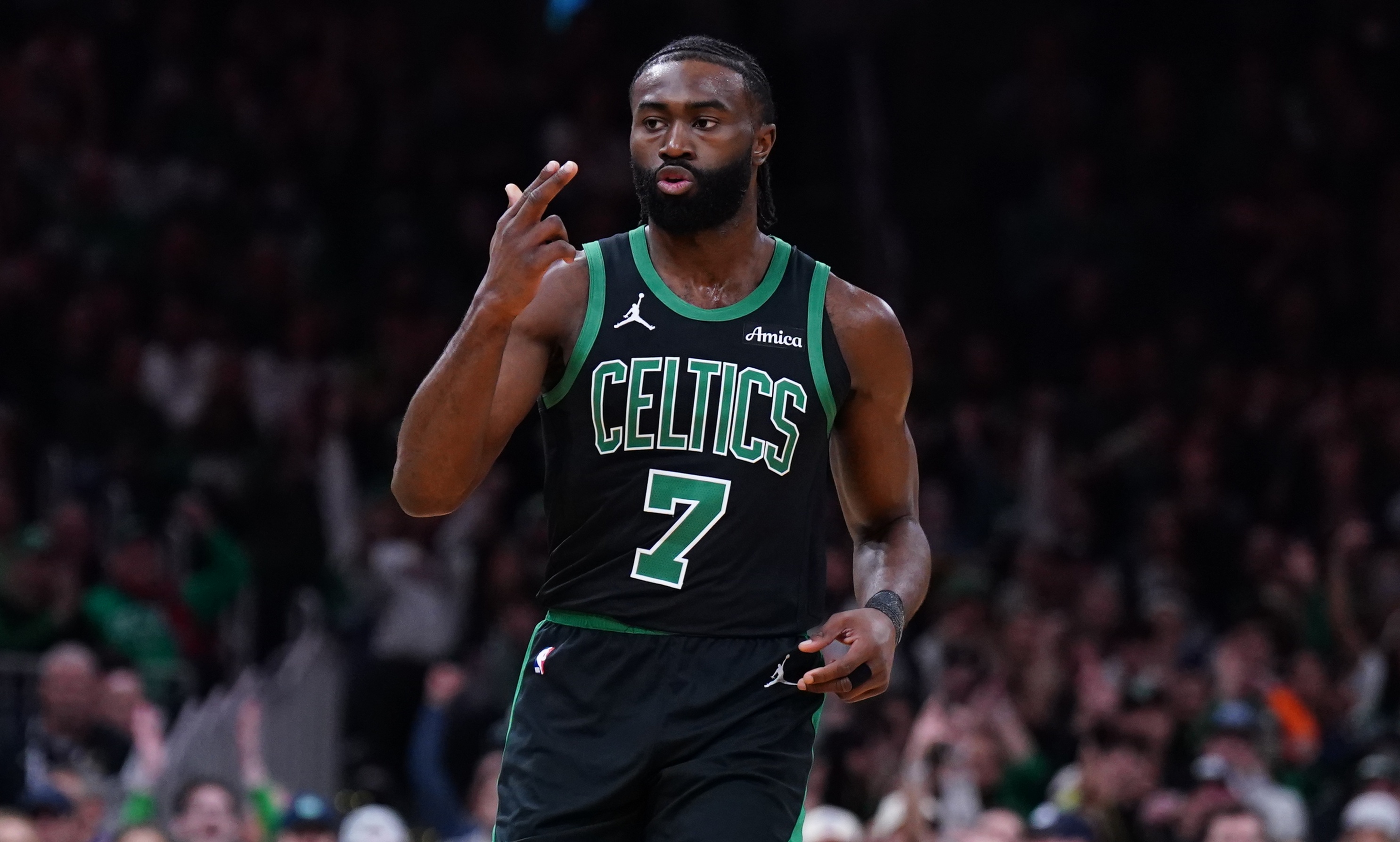 关于凯尔特人B队险胜独行侠，丹尼·格林关键制胜的信息