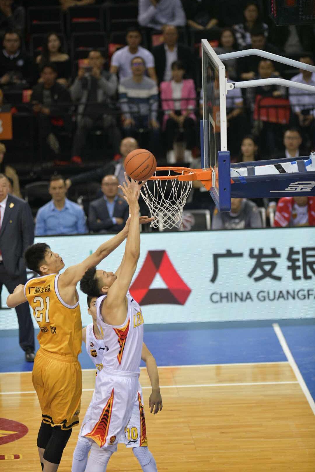 深圳马可波罗对阵浙江广厦,胜负难以预料 深圳马可波罗对阵浙江广厦,胜负难以预料