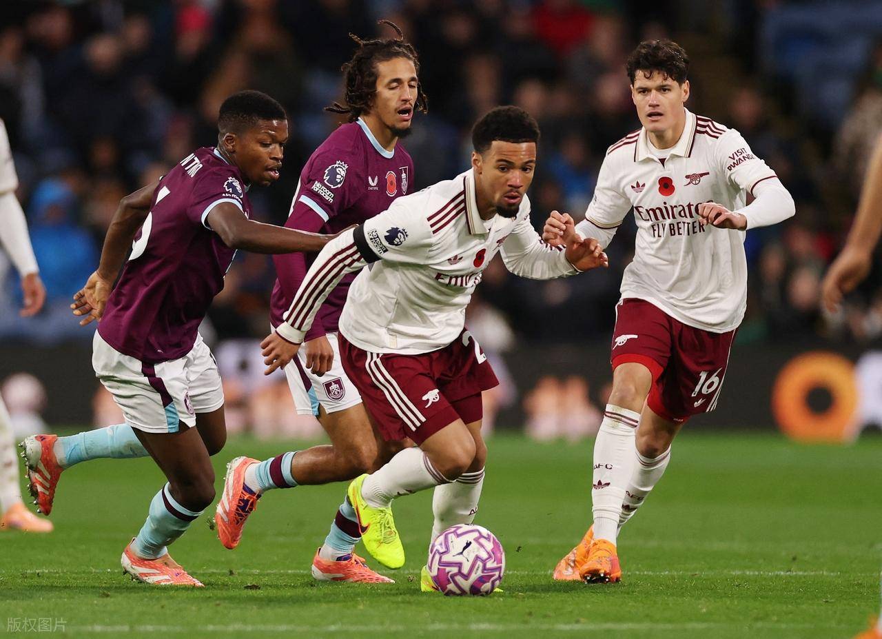 阿森纳走出低谷，新赛季状态神勇贯穿全程