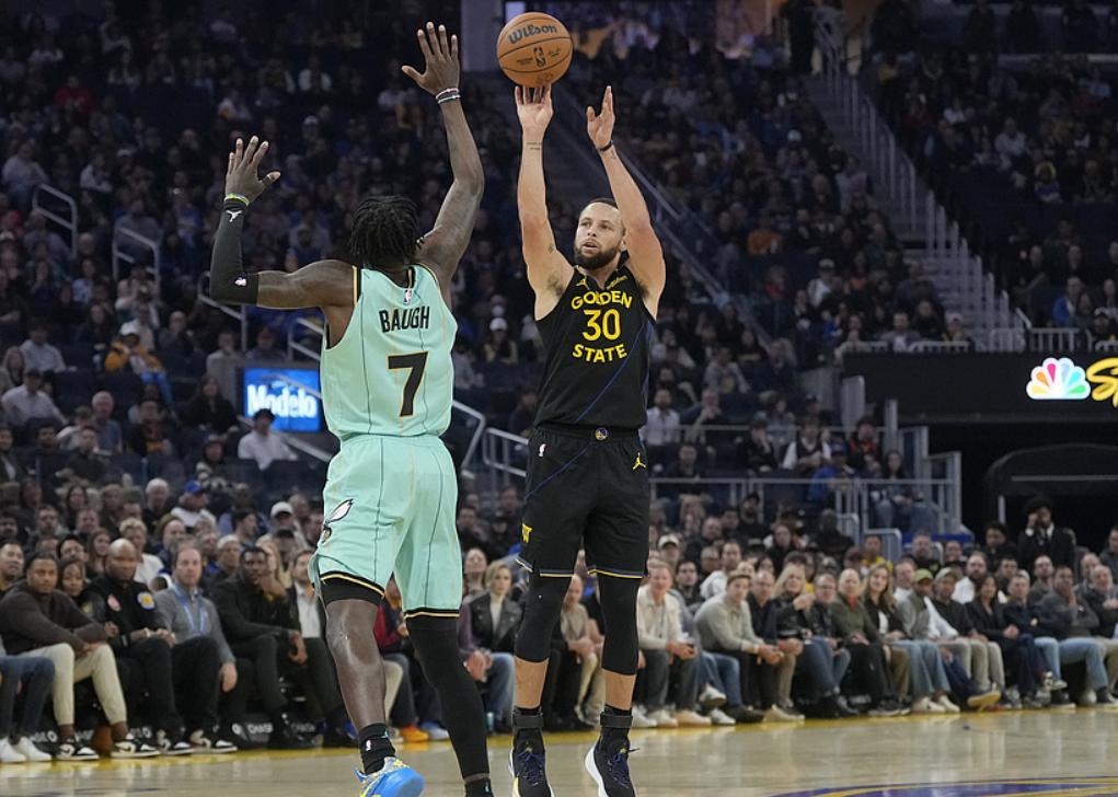 勇士主场大胜国王,取得四连胜 勇士主场大胜国王,取得四连胜