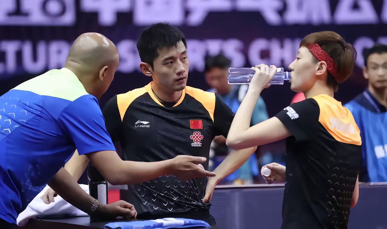 包含英国乒乓球队轻取韩国乒乓球队，张继科统治全场的词条