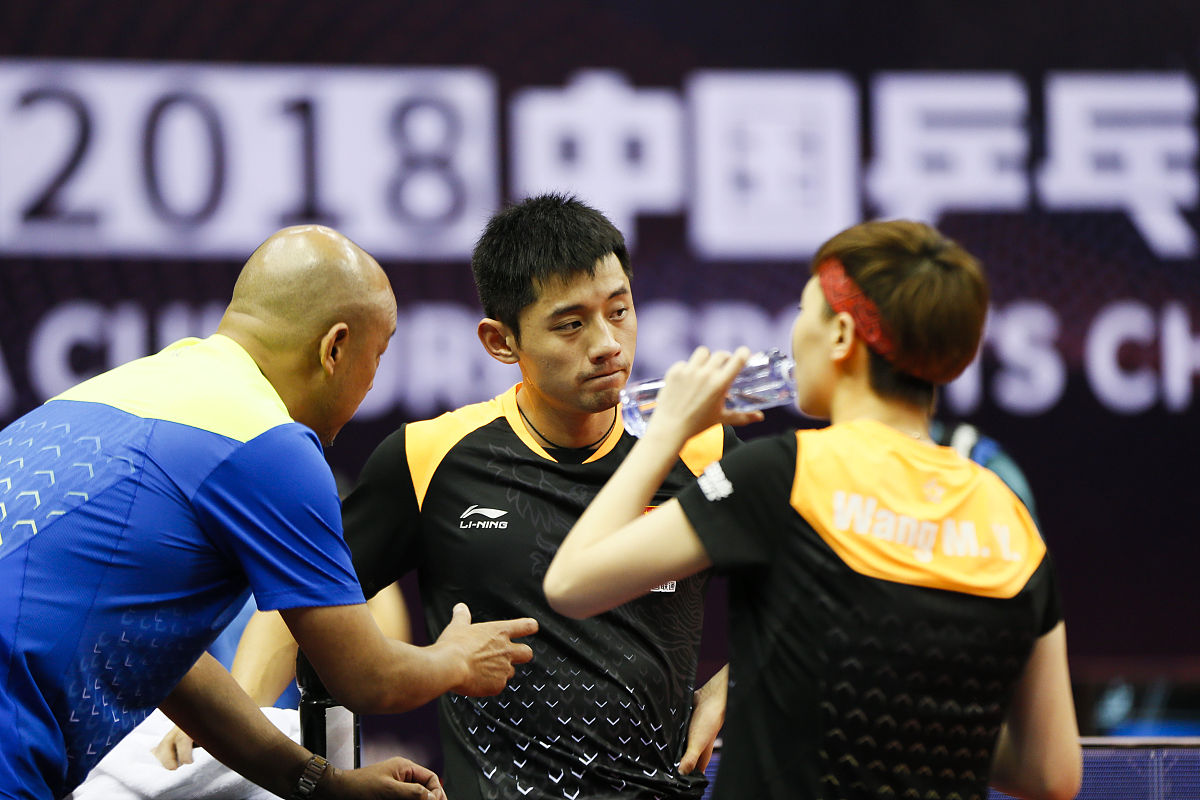 包含英国乒乓球队轻取韩国乒乓球队，张继科统治全场的词条