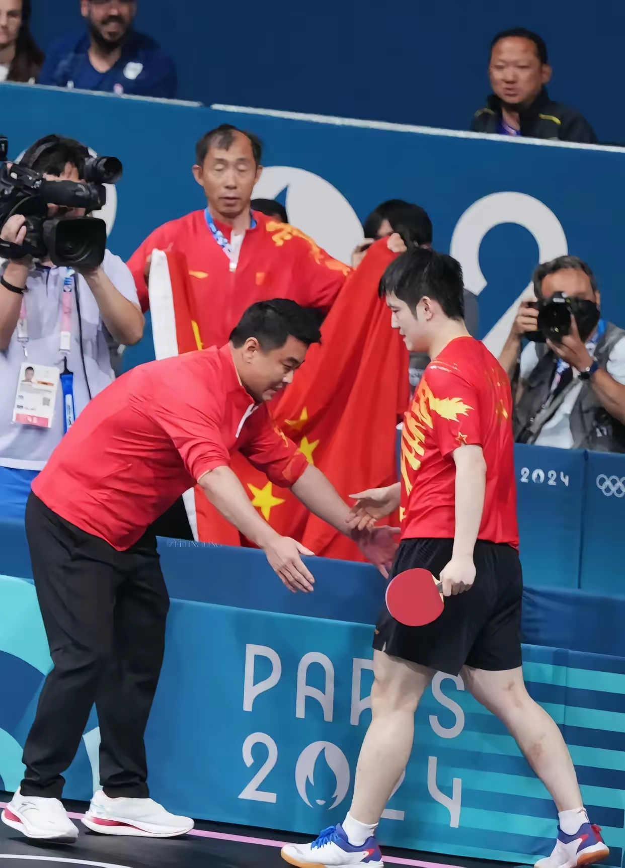 中国队轻取韩国队，王皓扛起全队