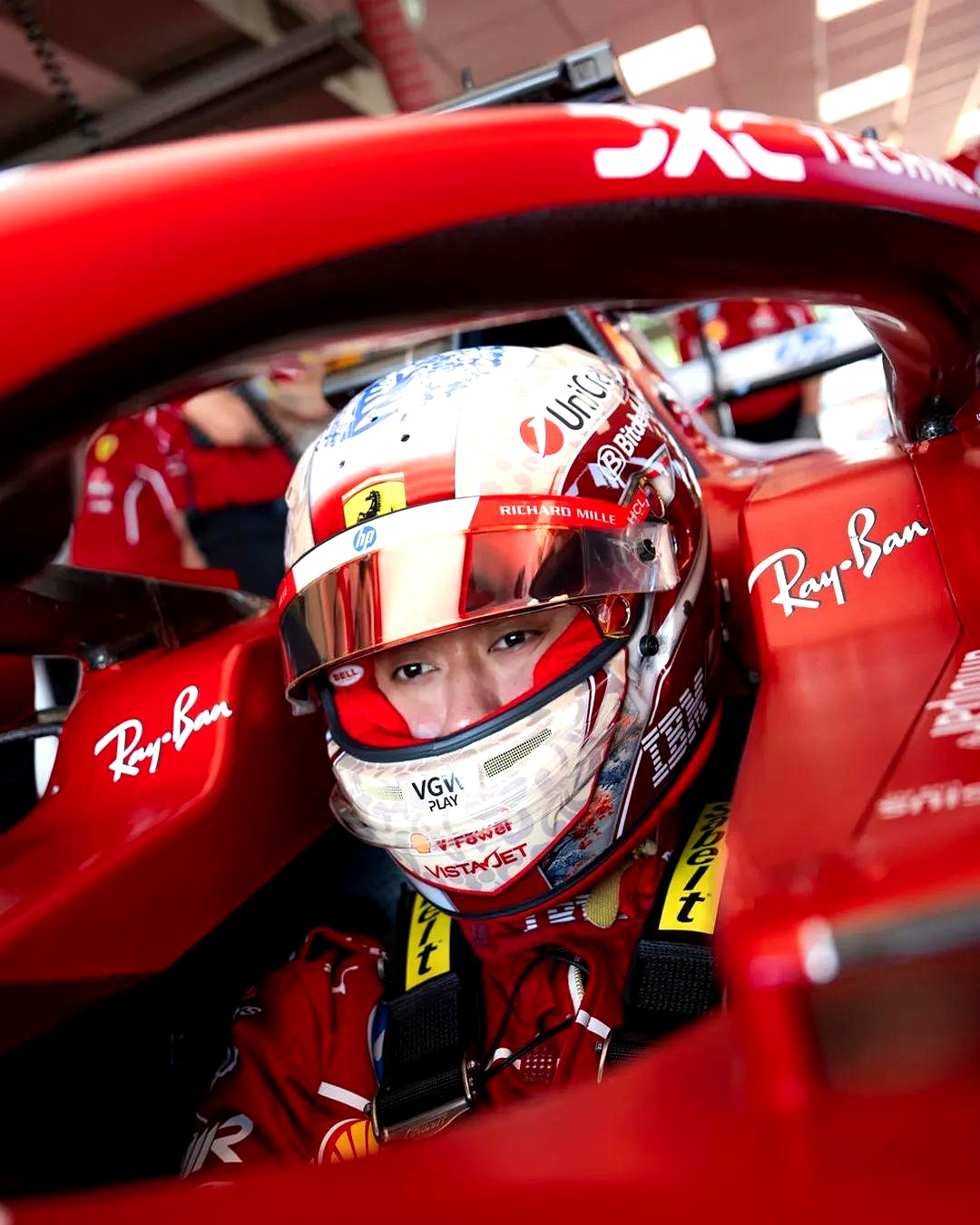 开云体育-包含红牛车队逆转法拉利，汉密尔顿统治全场的词条