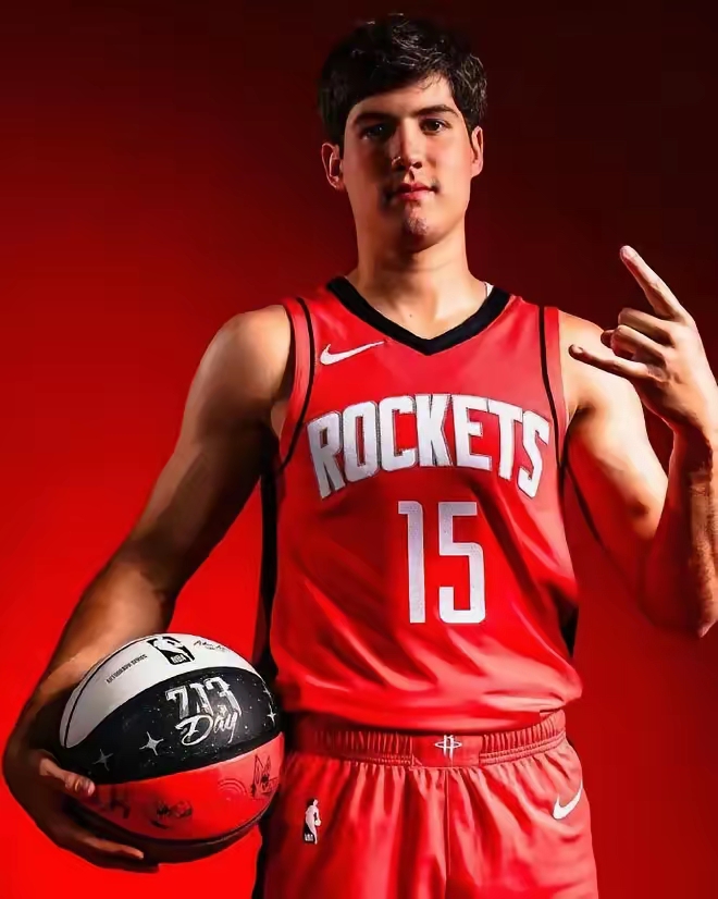 开云体育官网-独行侠力克尼克斯，东契奇高光表现