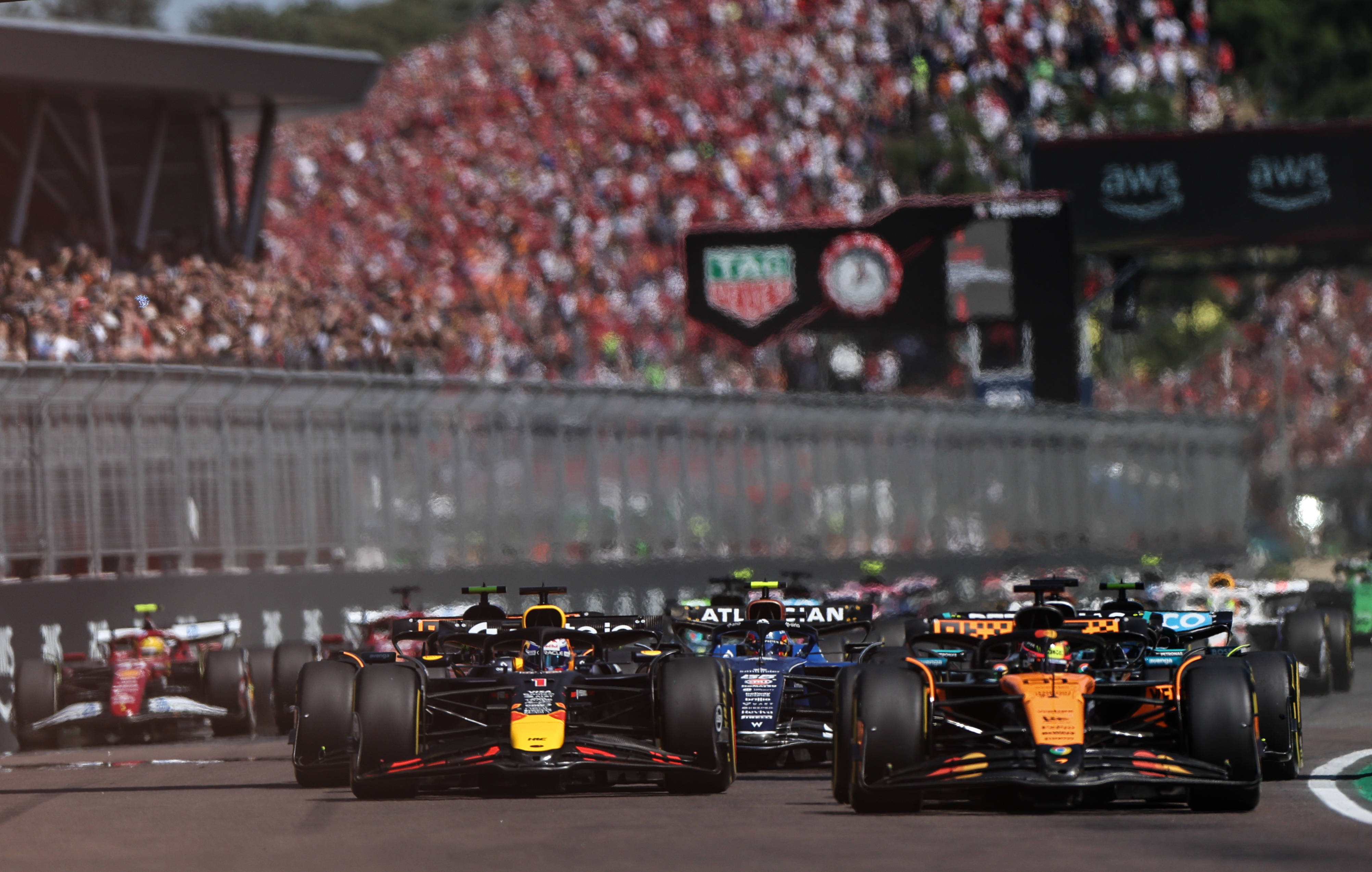 开云体育app-雷诺车队完胜红牛二队，诺里斯统治全场的简单介绍