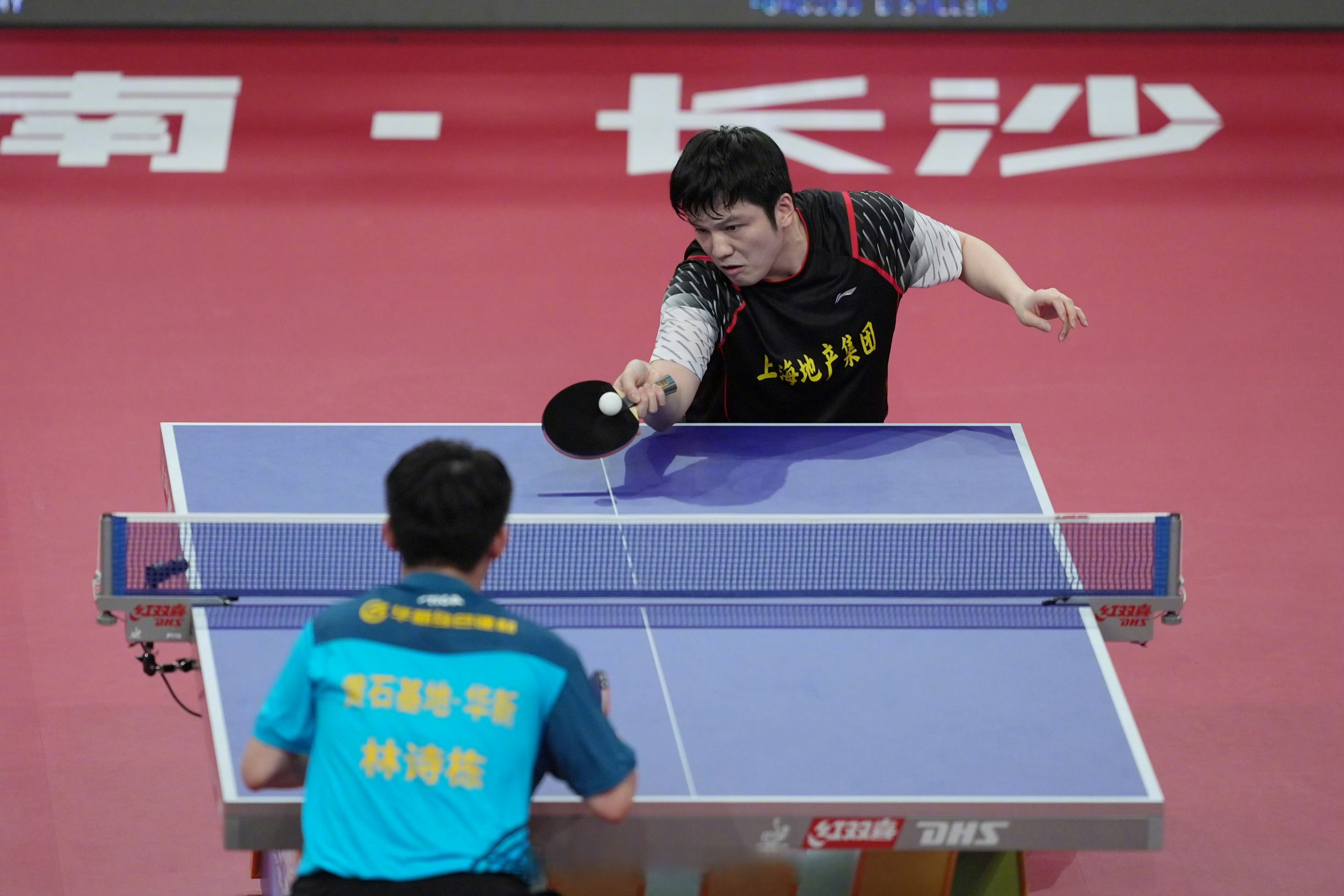 关于瑞典队鏖战英格兰队，樊振东惊艳四座的信息