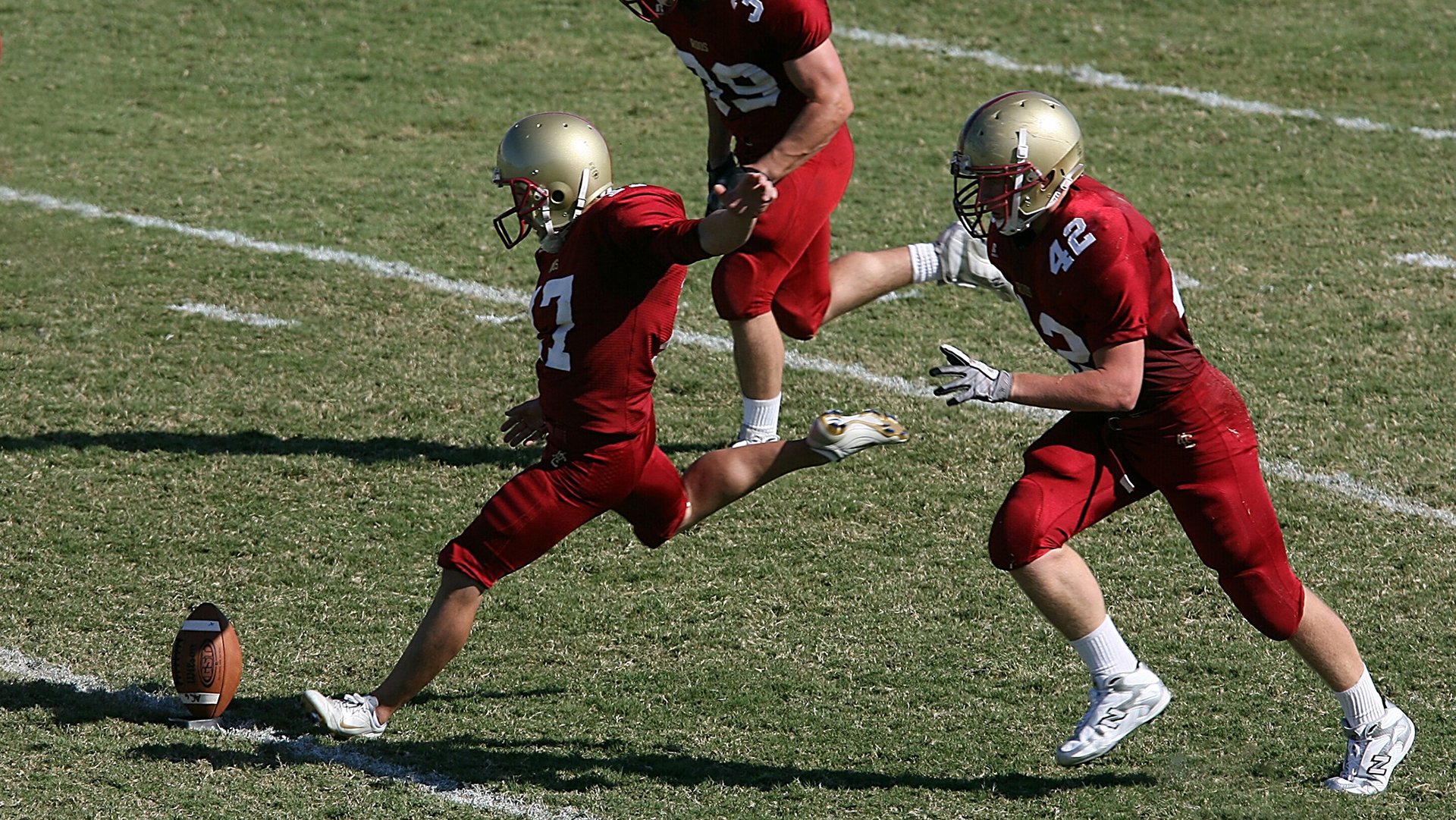 迪巴拉爆发点燃蓝白之光，利物浦铁血强行终结哥伦比亚式奇迹